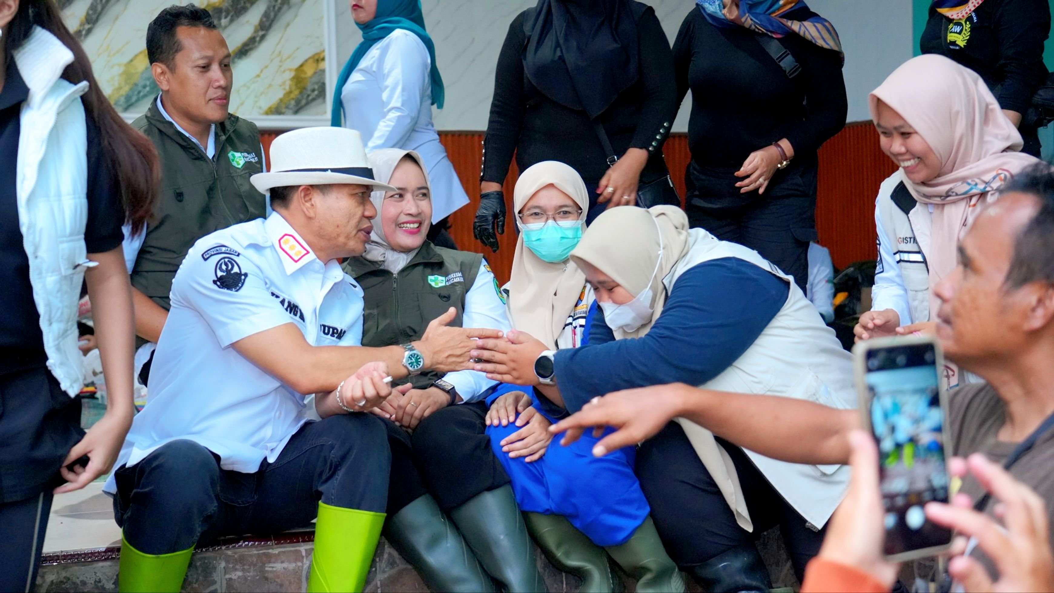 Pantau Banjir Rancaekek, KDS Pastikan Warga Terdampak Terlayani dengan Baik